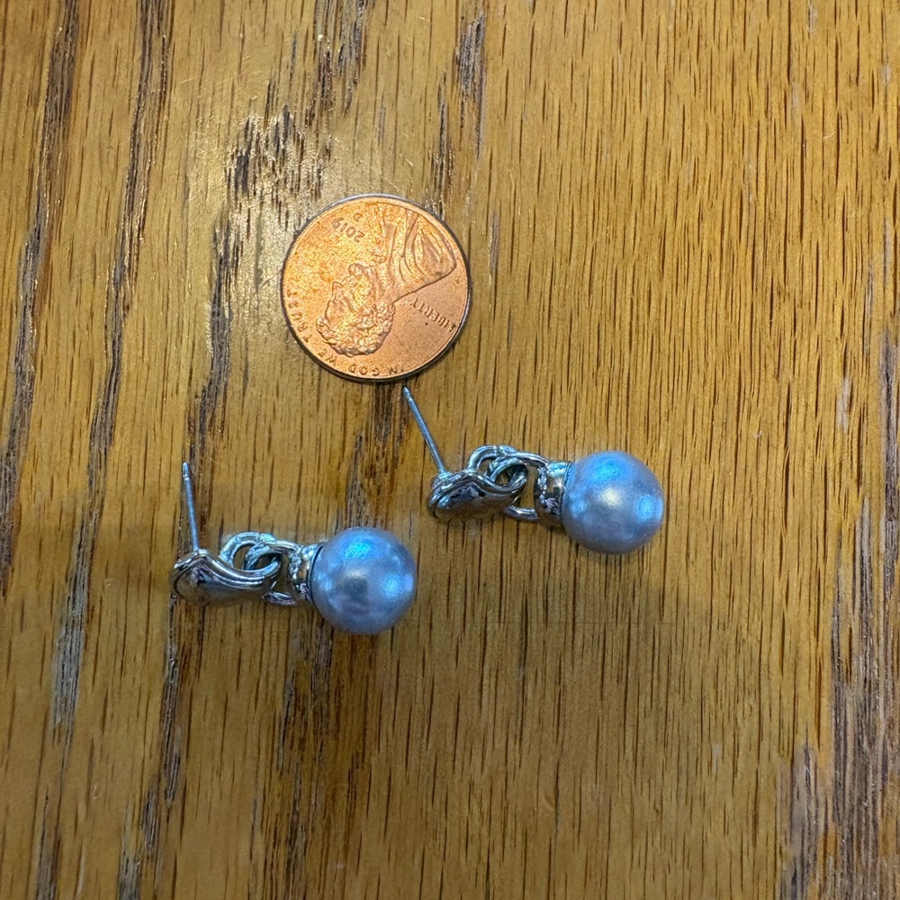 Assorted Earrings - Picture 4 of 6